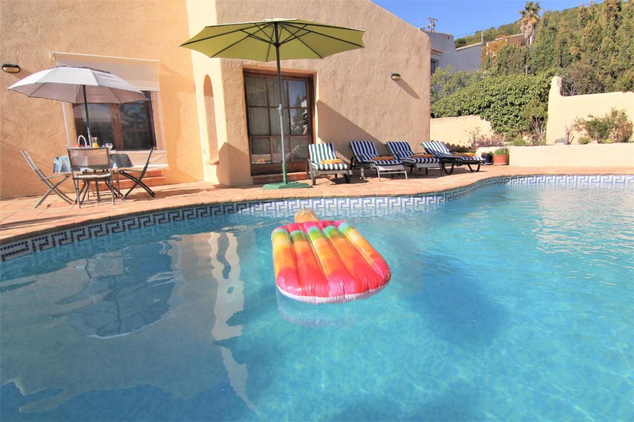 Amuchosol Villa Calp Dış mekan fotoğraf